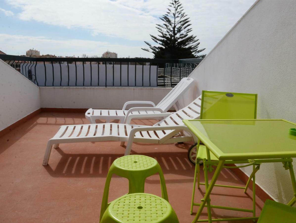 Help Yourself Hostels - Carcavelos Coast Extérieur photo