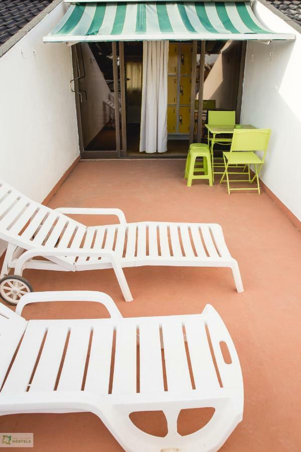 Help Yourself Hostels - Carcavelos Coast Extérieur photo